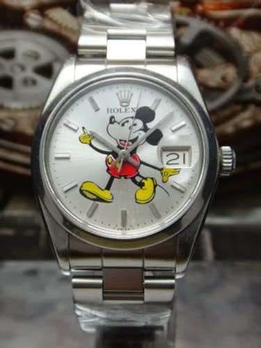 Rolex di Topolino: L'incredibile orologio indossato da Chiara 